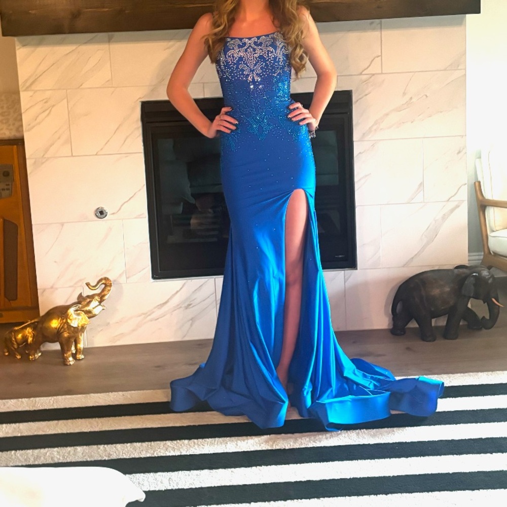 blue prom dress